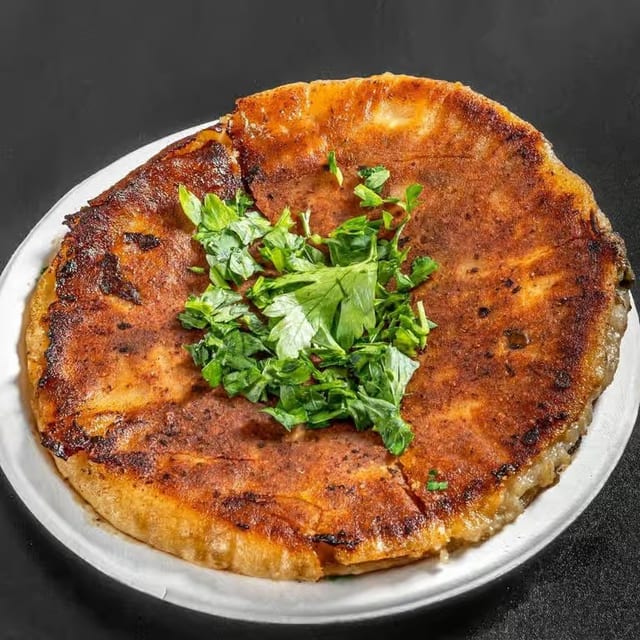 Hawawshi Sandwich - رغيف حواوشي.