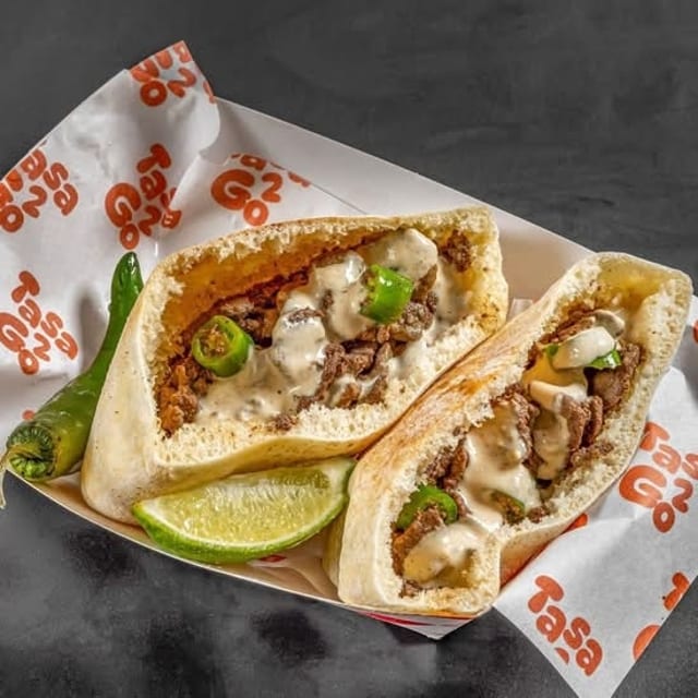 Half Alexandrian Beef Liver Sandwich - نص رغيف كبدة اسكندراني.